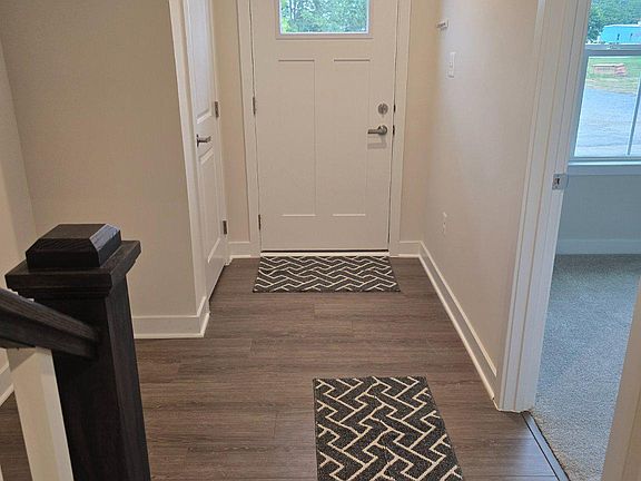 2nd image of 33 Oasis Ave