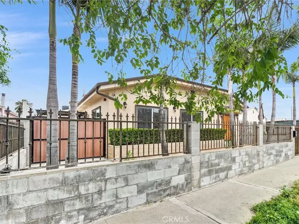 6711 Clybourn Ave, North Hollywood, CA 91606