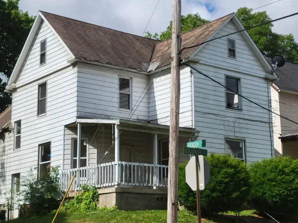104 W Columbia St, Alliance, OH 44601