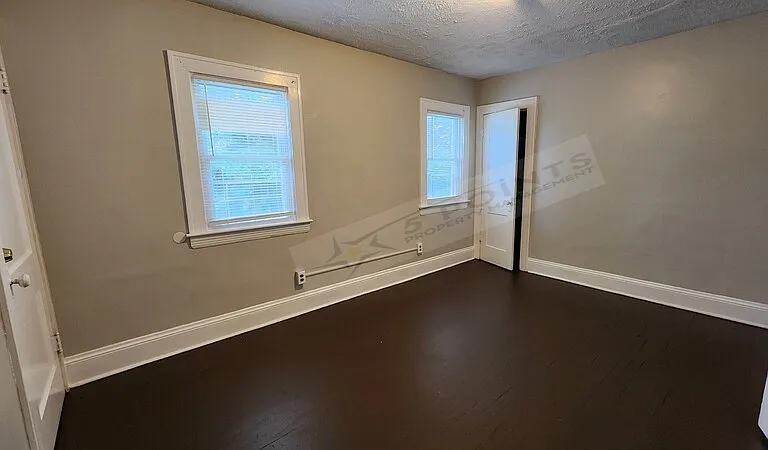 20609 Hillgrove Ave — Photo 12