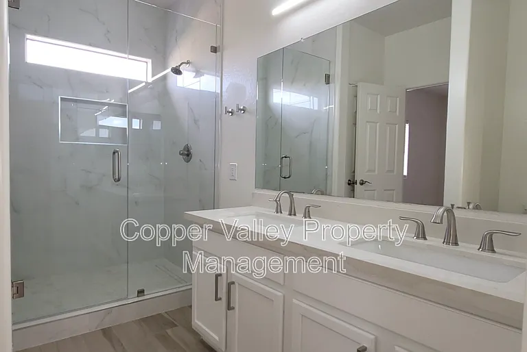 3793 W Wayne Ln — Photo 7