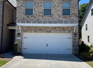 8735 Village Pl, Suwanee, GA 30024