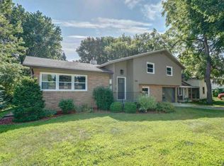 1735 Henry St, Middleton, WI 53562