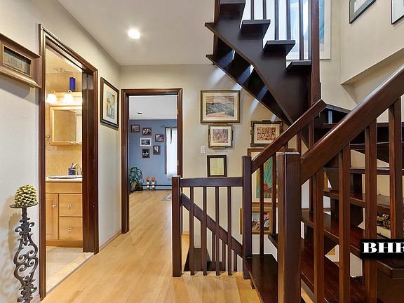 5th image of 179 Norfolk St