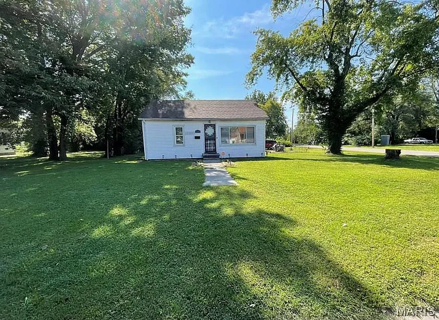 614 Cooper Dr photo 1