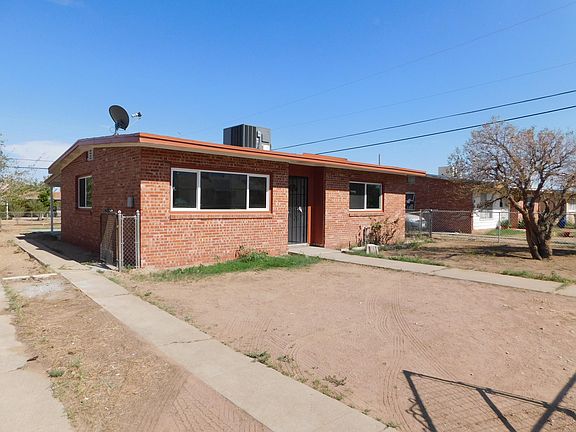 4th image of 8308 Capitan Cir