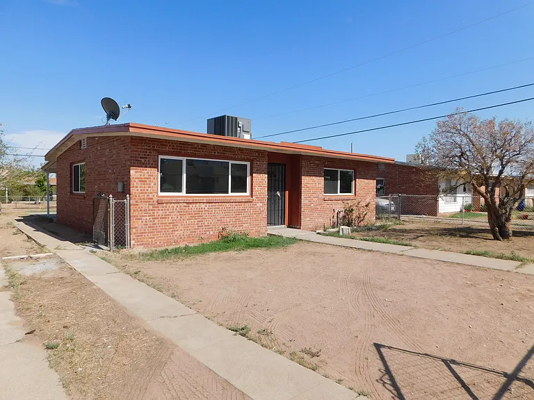 8308 Capitan Cir — Photo 4
