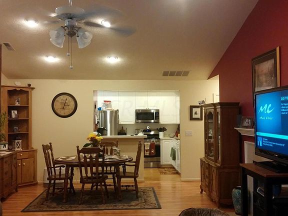 5th image of 2235 Bainter Ave