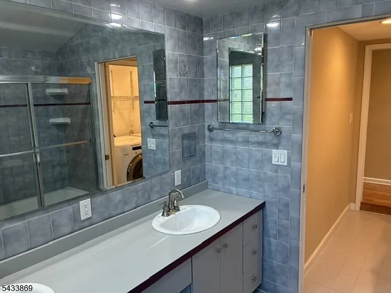 19 Crescent Rd — Photo 16