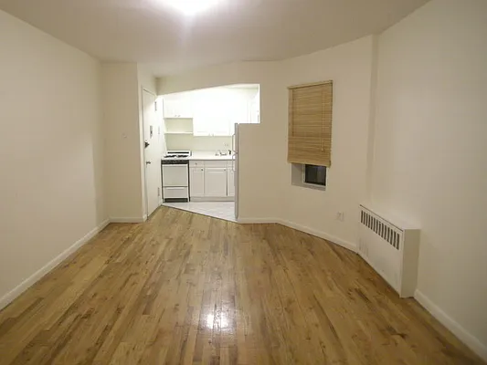 Rented by Vickers Realty | media 8