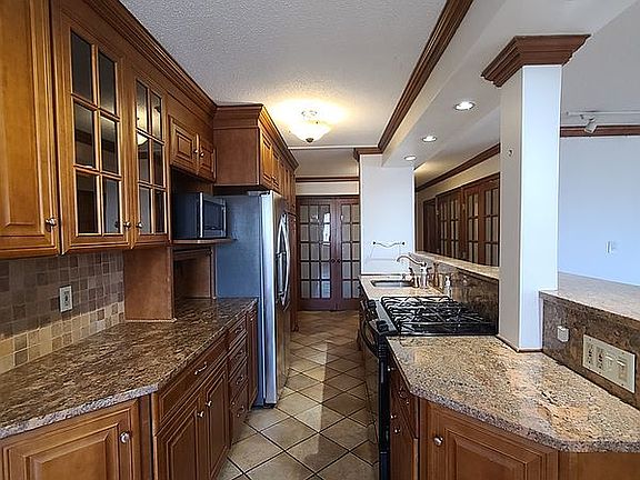 4th image of 1641 3rd Ave APT 15F
