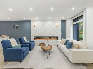 36 Lockwood Rd, Toronto, ON M4L3M8