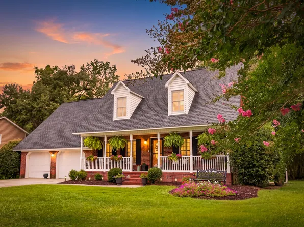 1547 Sterling Oaks Dr, Moncks Corner, SC 29461