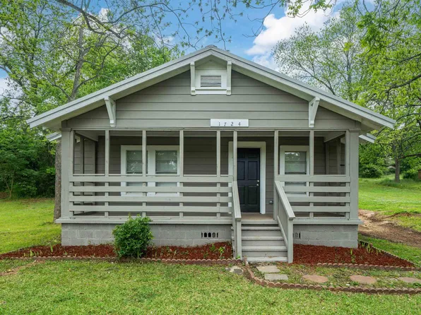 1724 25th Ave N, Hueytown, AL 35023