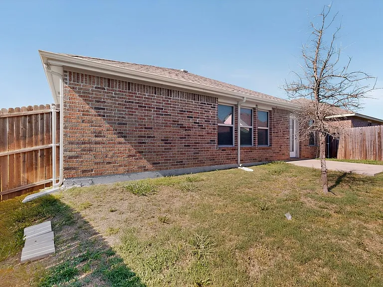 1901 Princeton Ave — Photo 41