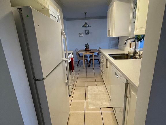 3rd image of 17212 NE 45th St APT 96