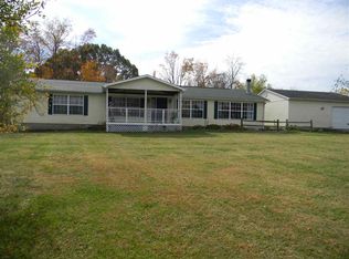 768 Maple Hill Dr, Spencer, IN 47460