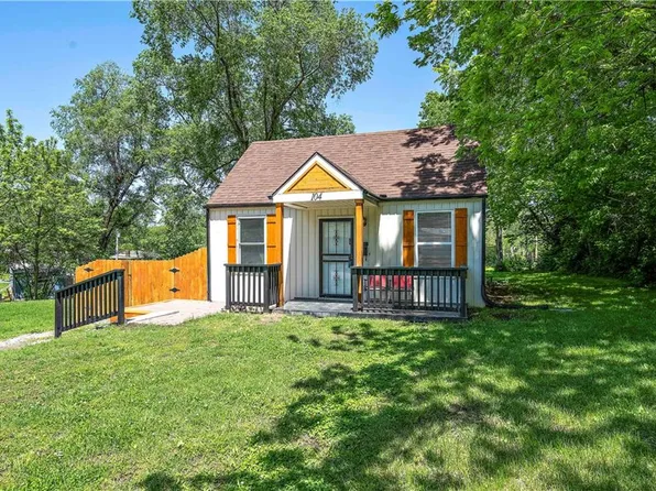 104 W Jones St, Independence, MO 64050