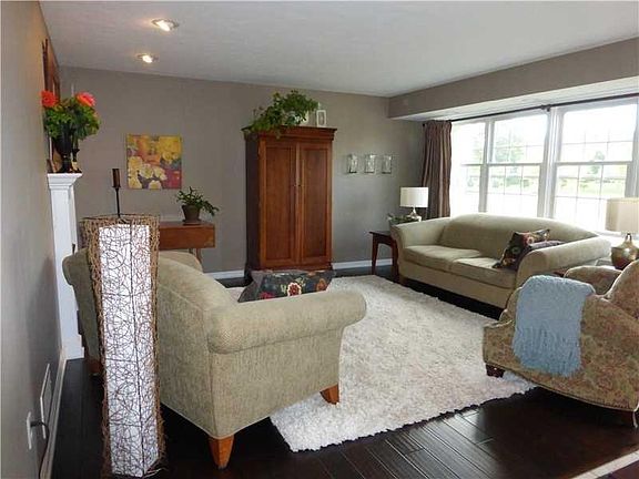 4th image of 603 Alex Ct