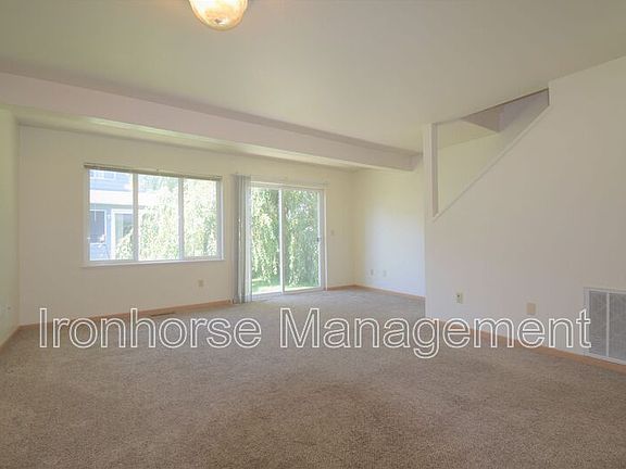 3rd image of 2411 Wheeler Dr Unit D