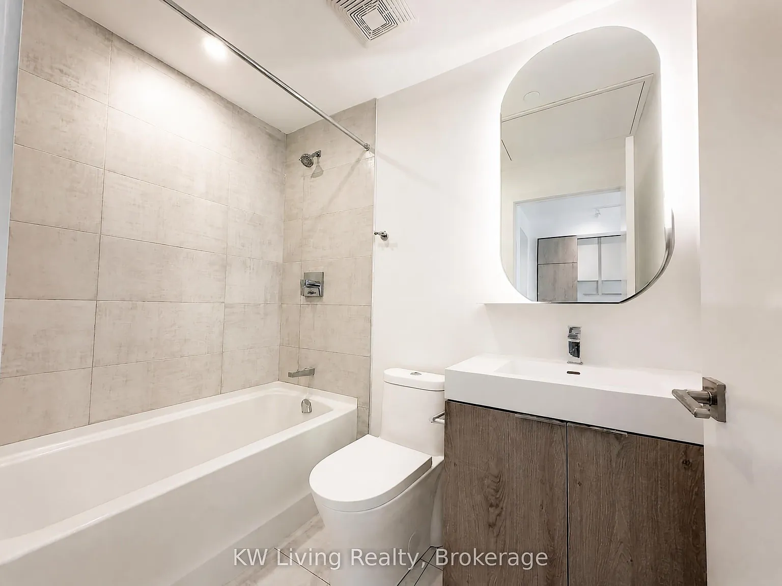 1 bed, $2,300 — Photo 4