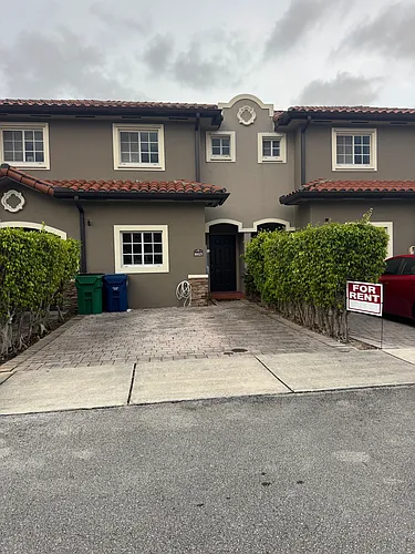 16825 NW 14th Ave Photo 1