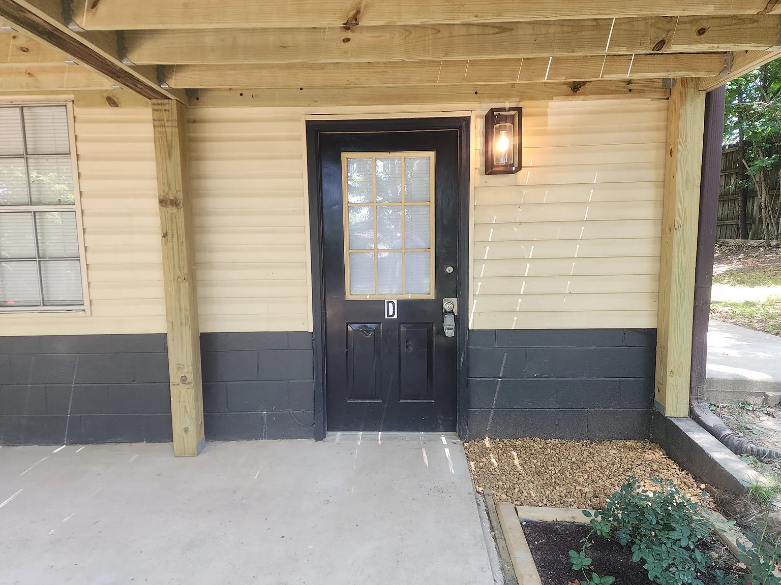 2 bed, 600 sqft, $1,000 — Photo 3