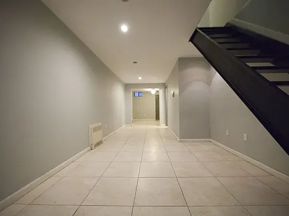 169 Stanhope Street image 11 of 19