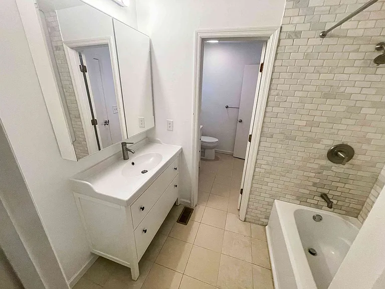 1454 Hembree Station Dr — Photo 16