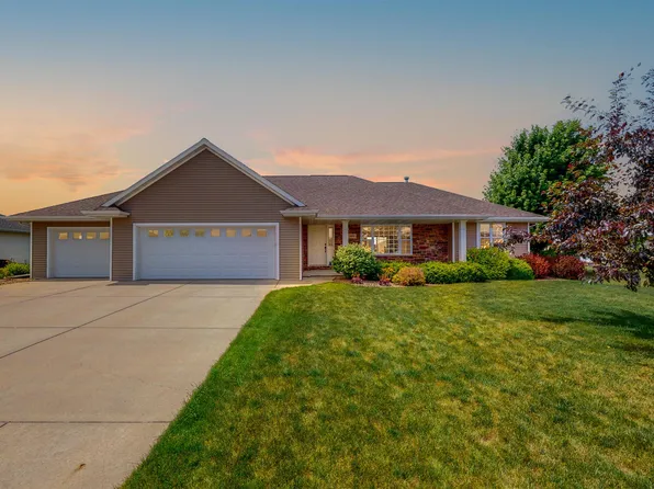 1426 Honor Way, De Pere, WI 54115