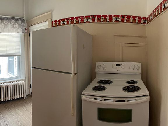 hallway to bedroom, lots of large closets throughout