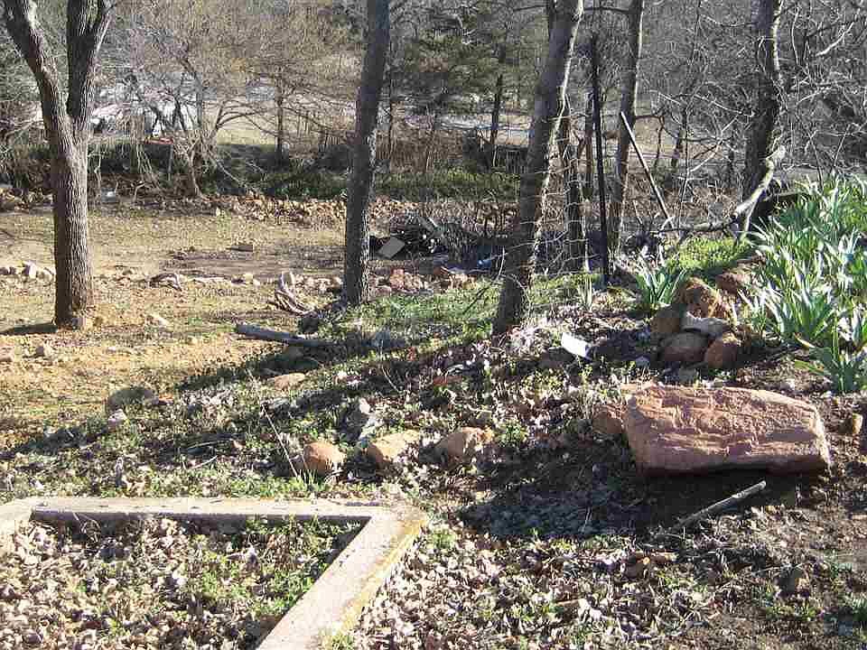 1st image of 99 Longhorn Ave