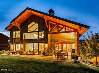 523 Lakeshore Ave, Dover, ID 83825