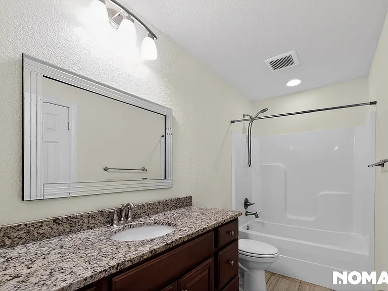 2088 E Custer Ln — Photo 26