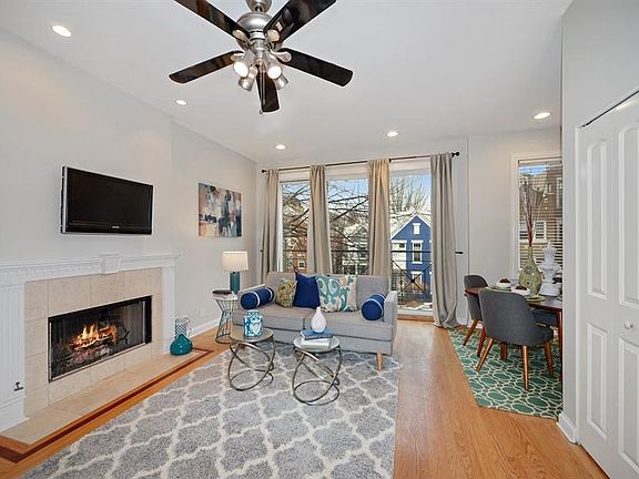 4th image of 1024 N Paulina St #2