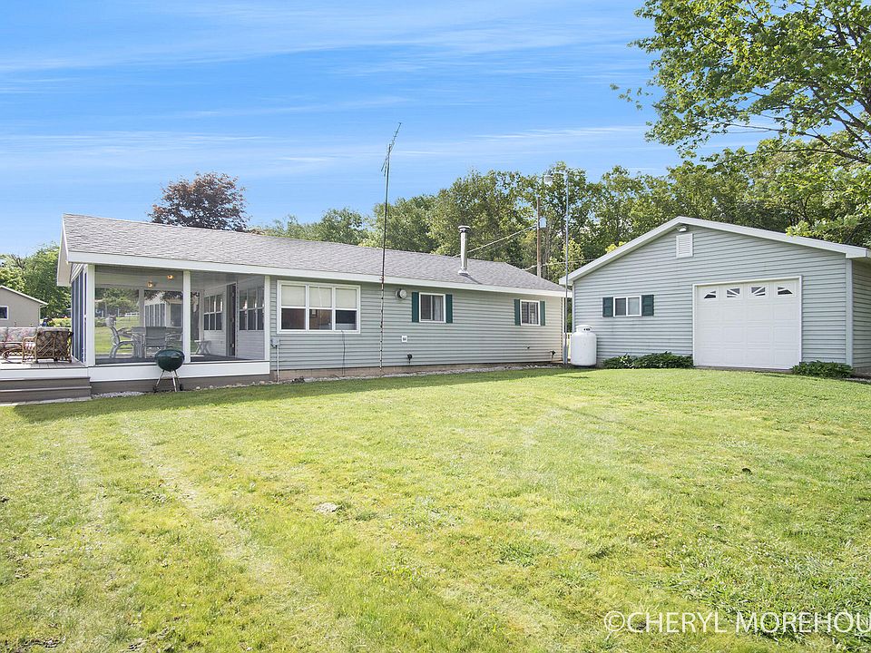 1st image of 469 Harbison Dr