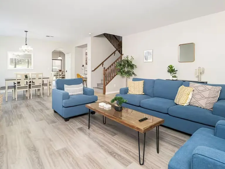 989 E Narrowleaf Ct — Photo 3