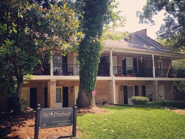 910 Pinehurst Pl APT B1