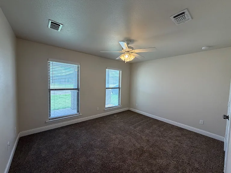3608 Ridgely Ave — Photo 10