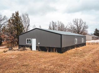 26346 Rapier Rd, Waynesville, MO 65583