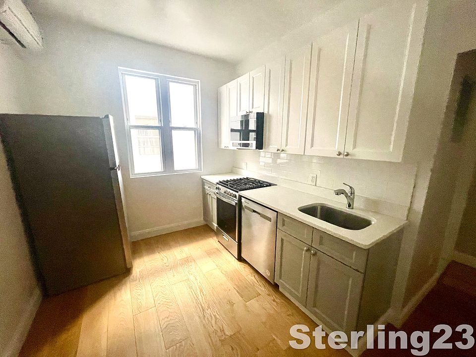 1st image of 3251 44th St APT 1F