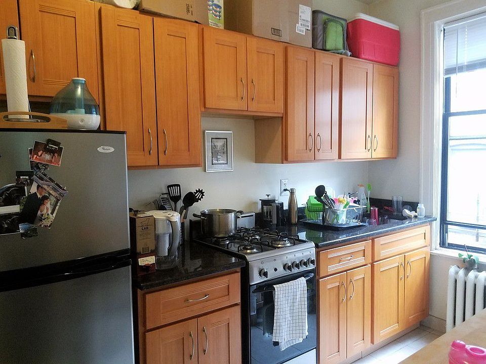 1st image of 3411 33rd St APT 3R