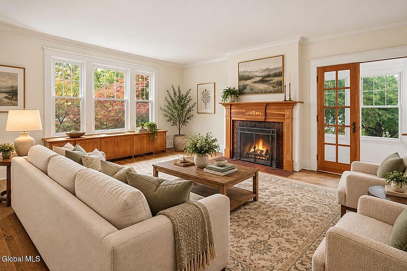 5th image of 55 Terrace Avenue