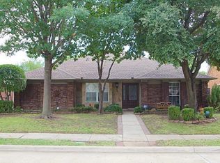 1614 Palisades Dr, Carrollton, TX 75007