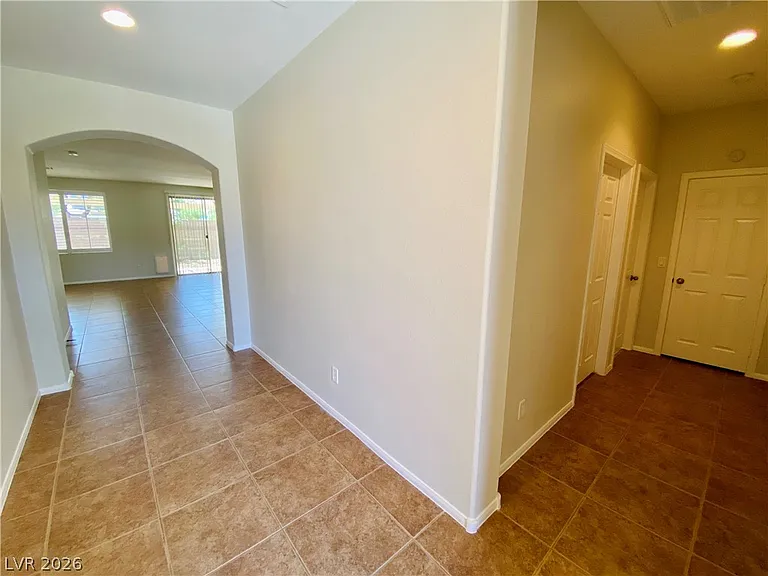 7621 Port Orchard Ave — Photo 3