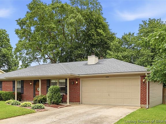3rd image of 3006 Bluegrass Court