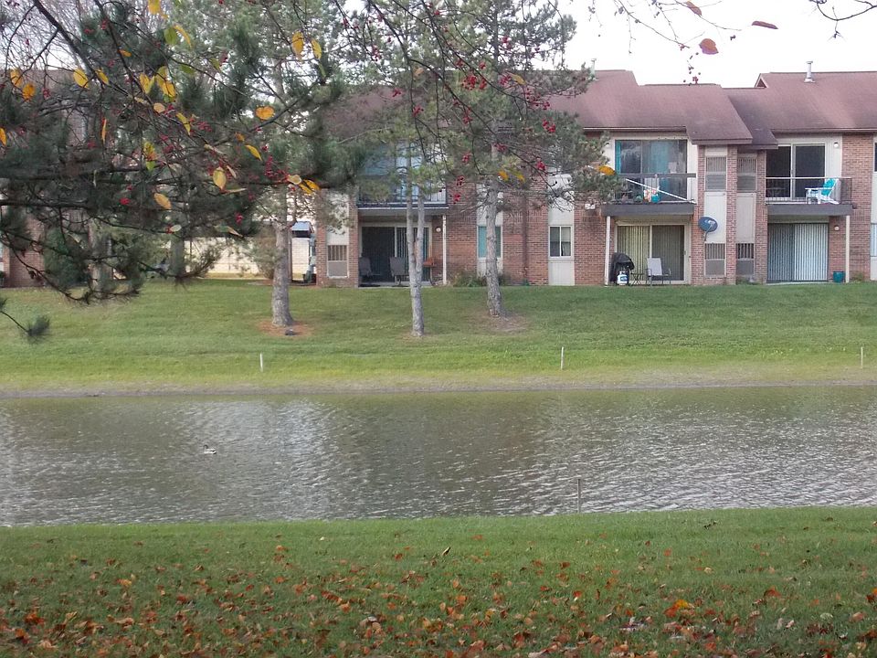 1st image of 33693 Pondview Cir