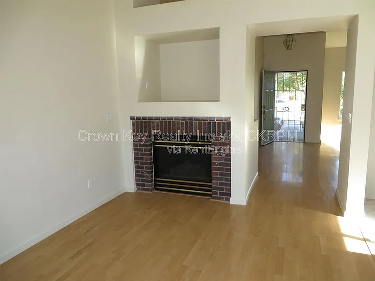 1720 Alcira Nunez St — Photo 9