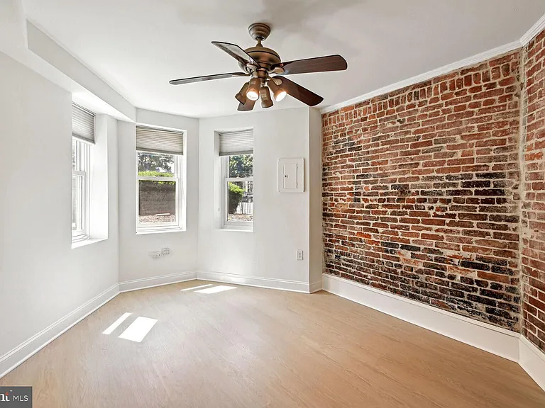 817 T St NW #B — Photo 11