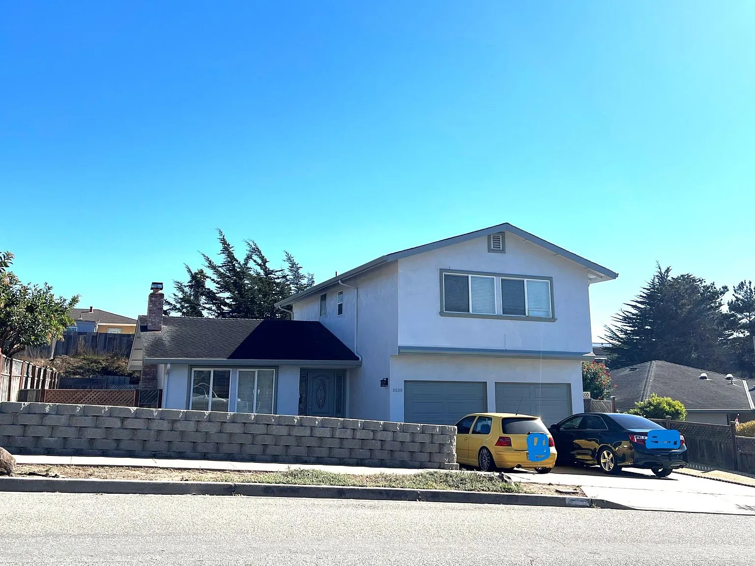 Crescent St, Marina — Photo 1